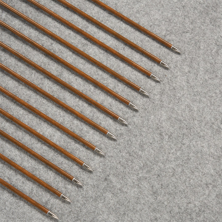 32,5 zoll  Pure Carbon pfeile, 12 Stück 6,2 mm Schaftstärke, 300–600 Pure Carbon Bogenschießpfeile, Schaft mit Holzoptik, natürliche, gestreifte weiße Truthahnfedern
