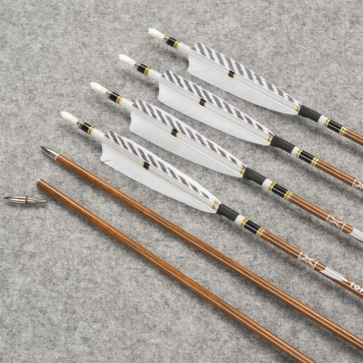 32,5 zoll  Pure Carbon pfeile, 12 Stück 6,2 mm Schaftstärke, 300–600 Pure Carbon Bogenschießpfeile, Schaft mit Holzoptik, natürliche, gestreifte weiße Truthahnfedern