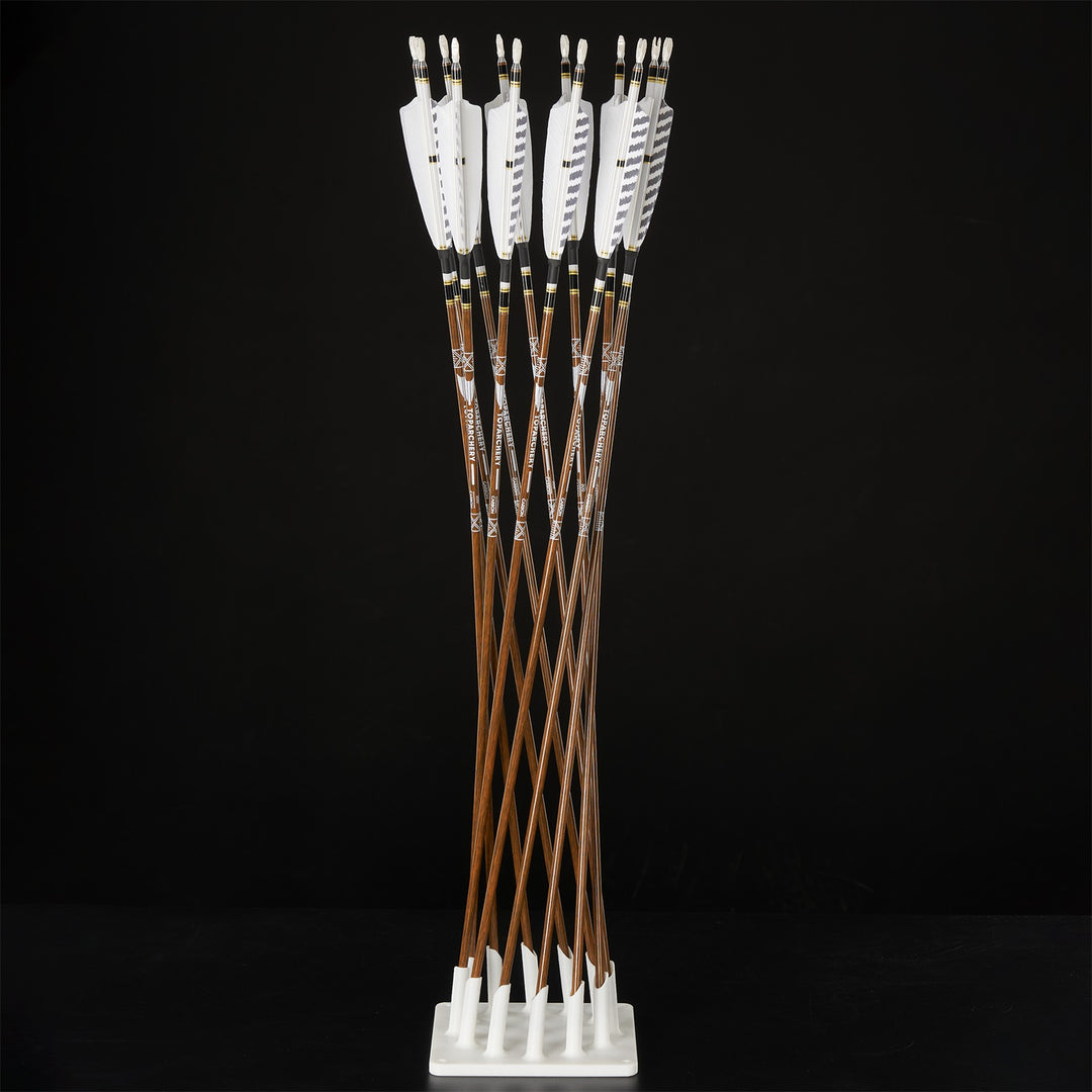 32,5 zoll  Pure Carbon pfeile, 12 Stück 6,2 mm Schaftstärke, 300–600 Pure Carbon Bogenschießpfeile, Schaft mit Holzoptik, natürliche, gestreifte weiße Truthahnfedern